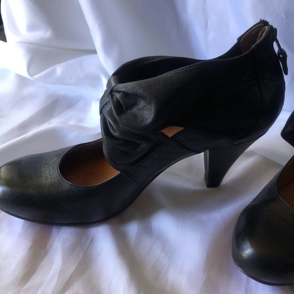 Indigo by Clarke’s Maryjane Booties - Picture 2 of 6